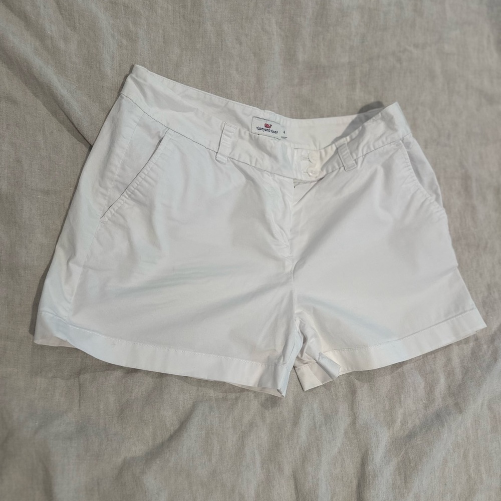 Vineyard Vines White Bermuda Shorts Tailored Fit